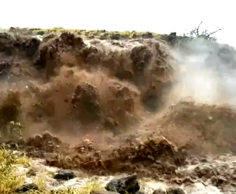 VIDEO Hawaii Flash Flood Video From Normally Dry Waikoloa