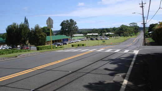 Puainako looking makai towards Kilauea Avenue, courtesy State DOT