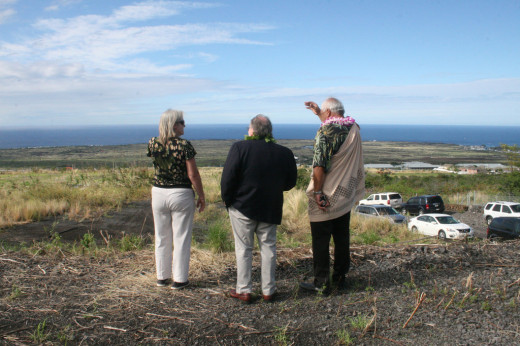 Leaders overlook the growing Kealakehe region in Kona, photo by DHHL