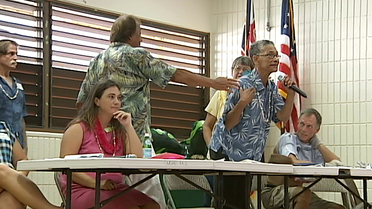 RJ Hampton lashes out during the Puna Pono Alliance forum held in Pahoa