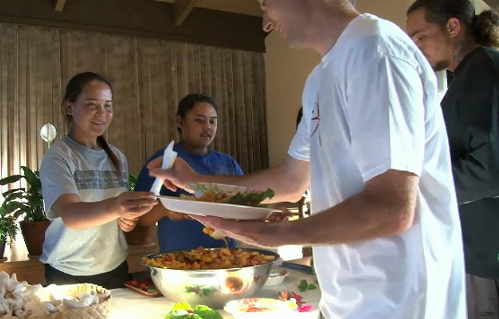 VIDEO REPORT: Super Kitchen Feeds Waimea
