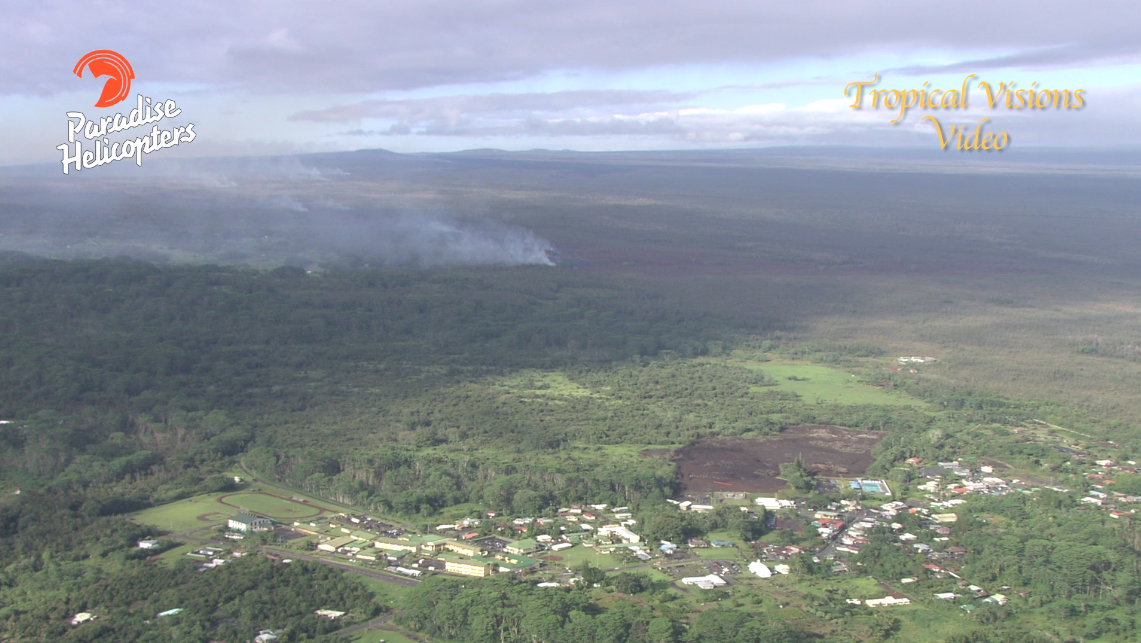 Image from video by Mick Kalber, Tropical Visions Video, aboard Paradise Helicopters