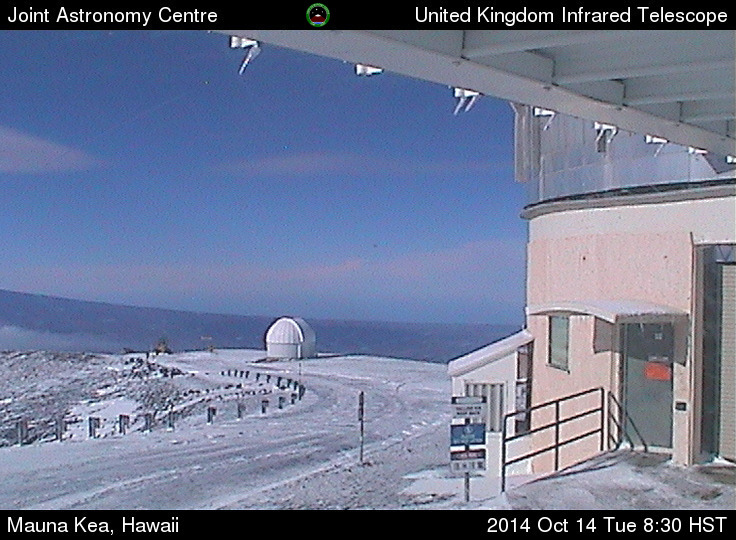 Tuesdaay morning webcam view from UKIRT, aimed southwest. 