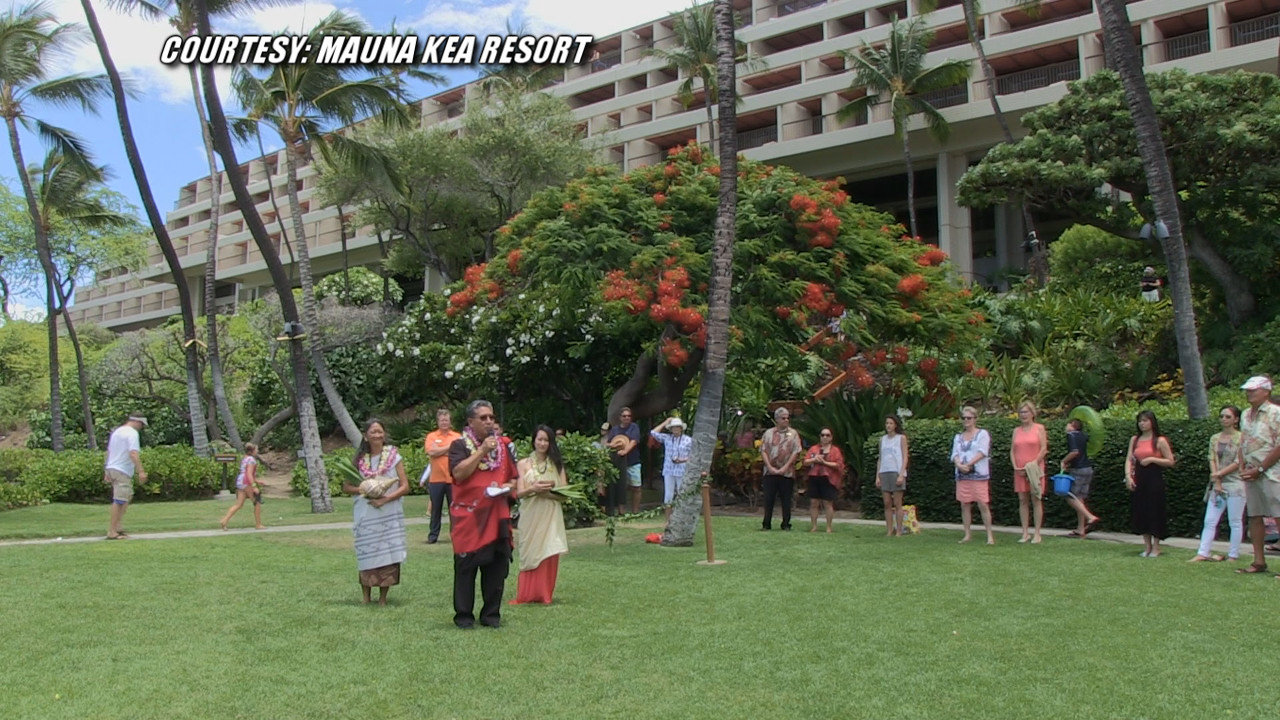 Danny “Kaniela” Akaka, Jr blesses Mauna Kea Beach Hotel