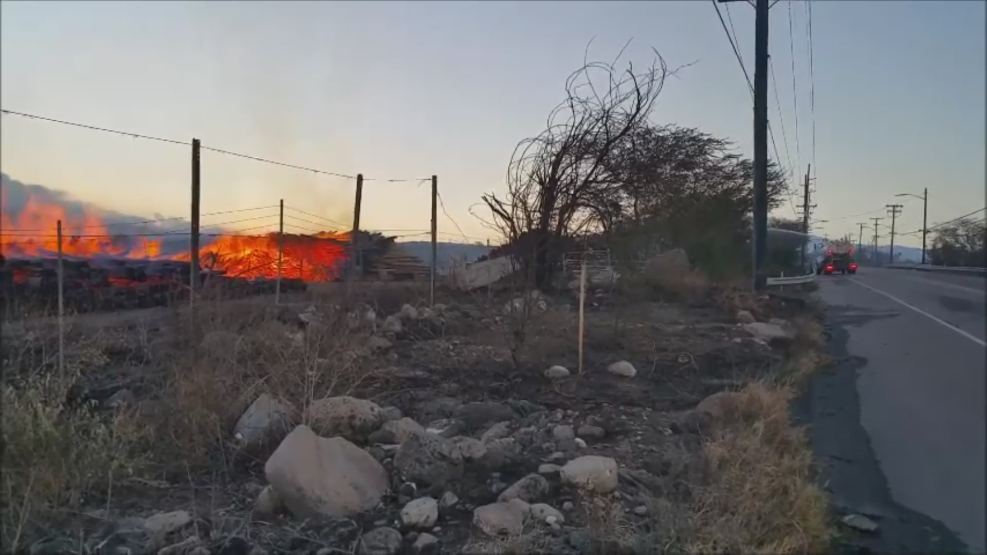 2015-08-09brushfire5pm