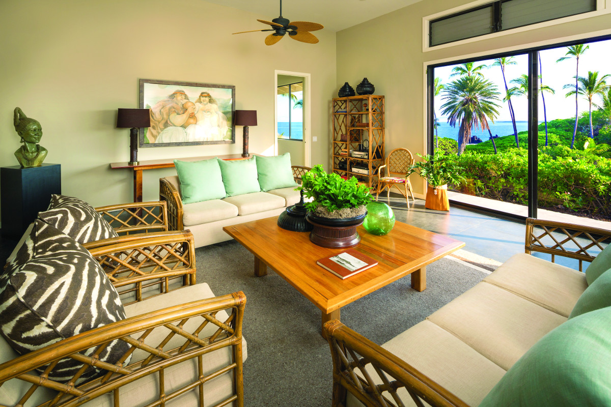 Luahinewai living room, photo courtesy MacArthur Sotheby’s International Realty