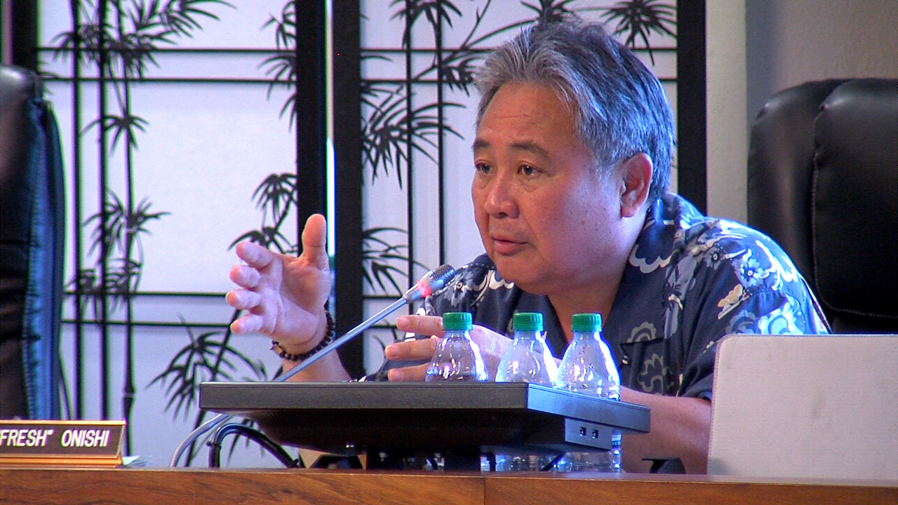 County Councilmember Dennis "Fresh" Onishi (D) will run for Hilo's State Senate seat.