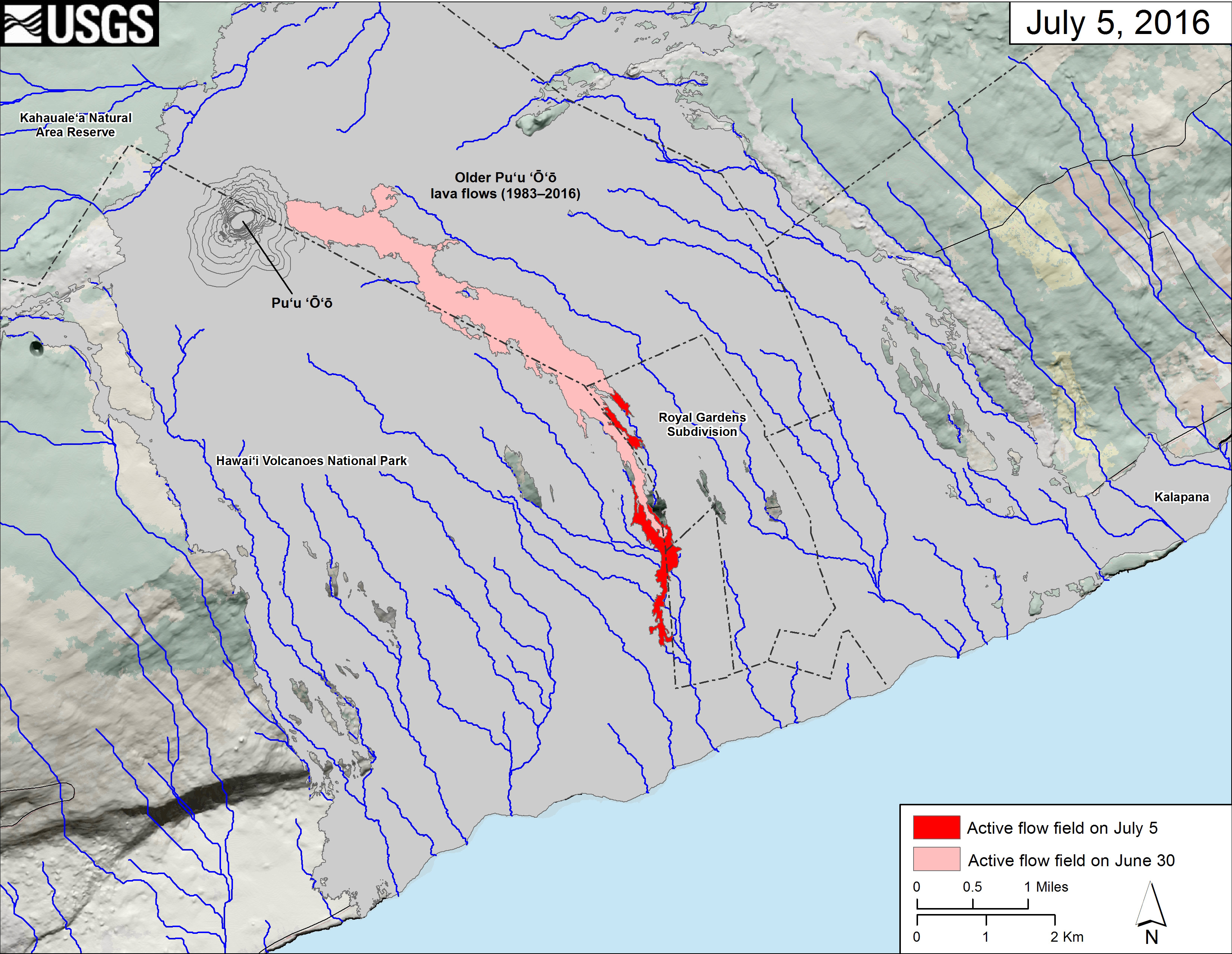 USGS MAP: This small-scale map shows Kīlauea’s active East Rift Zone lava flow field in relation to the southeastern part of the Island of Hawaiʻi. The area of the active flow field on June 30 is shown in pink, while widening and advancement of the active flow field as mapped on July 5 is shown in red. Older Puʻu ʻŌʻō lava flows (1983–2016) are shown in gray.