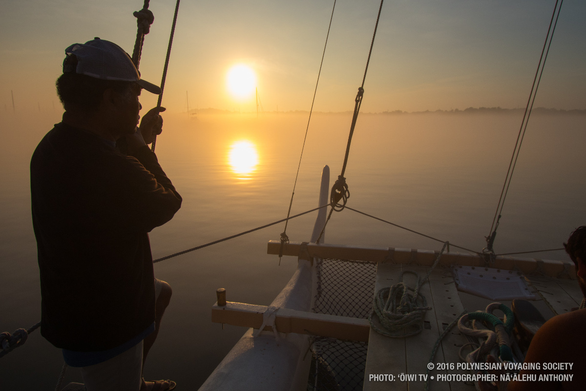 Kalepa Baybayan looks out over the foggy waters. Image courtesy PVS and Oiwi TV.