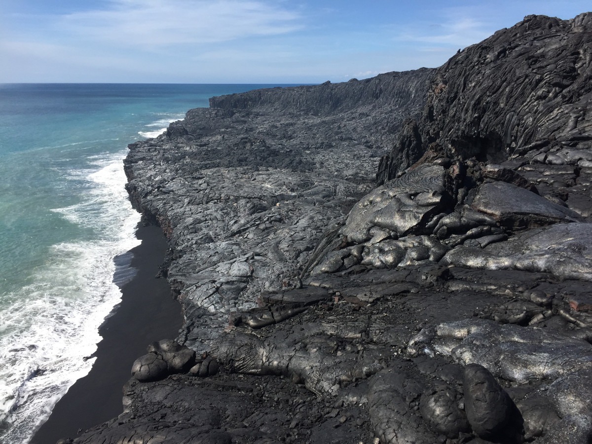 (USGS photo) The west Kamokuna lava delta was completely inactive, with no lava entering the ocean.