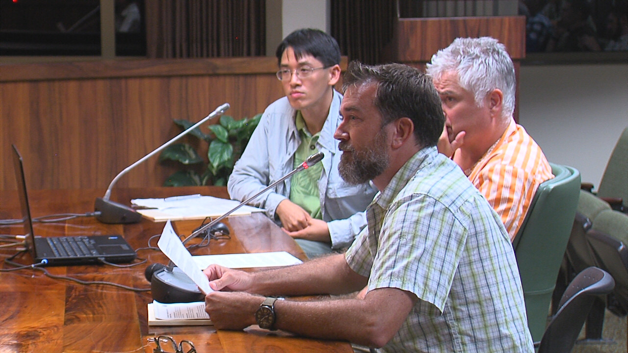 Dr. Shane Siers of the US Department of Agriculture presents to the Hawaii County Game Management Advisory Commission.