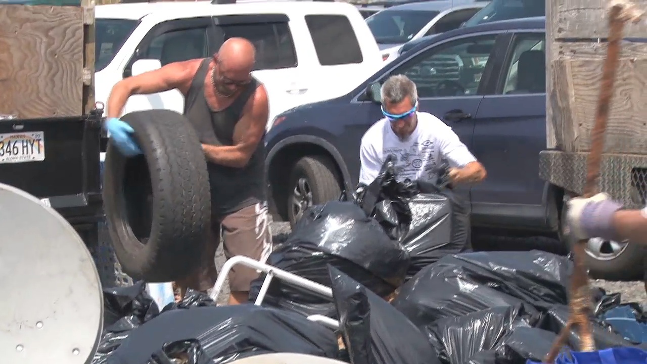 VIDEO: Volunteers Hit West Hawaii Beaches For Annual Cleanup