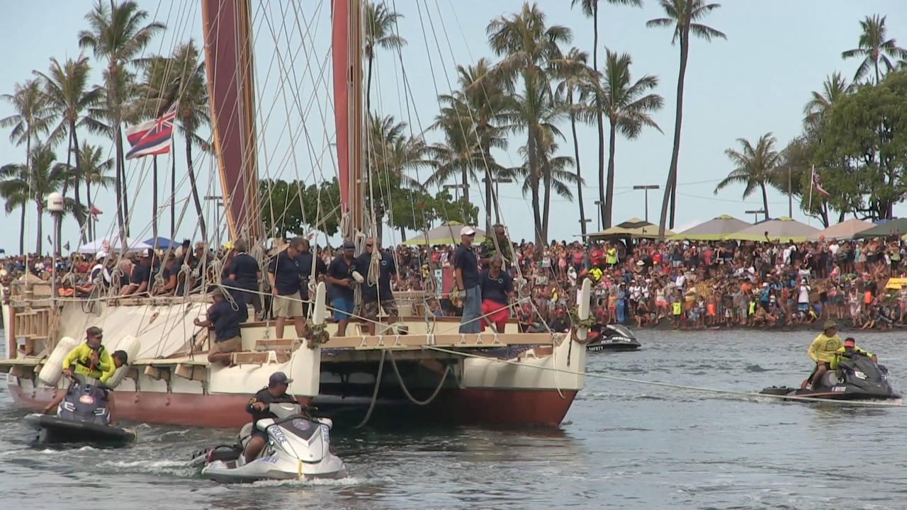 VIDEO: Thousands Cheer Return Of Hokulea To Hawaii