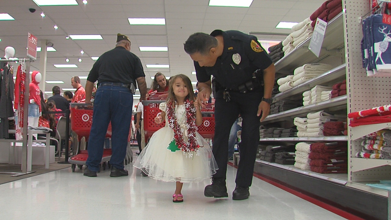 VIDEO Shop With A Cop In Hilo Target Store