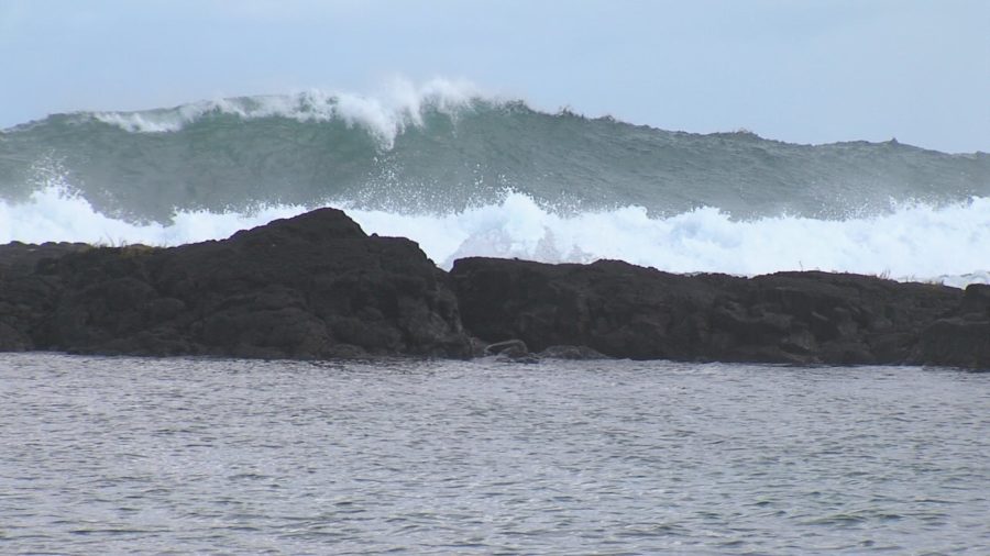 VIDEO: Civil Defense Issues Message On High Surf Warning