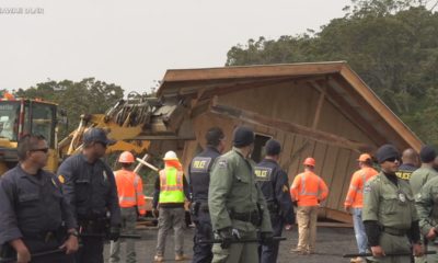 VIDEO: State Records Structure Demolition, Kiaʻi Livestreams Frame Response