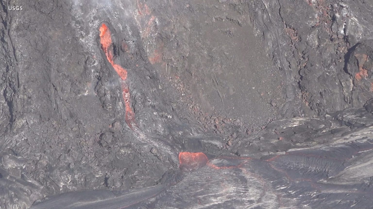 VIDEO Kilauea Eruption Update, Volcano Summit Overflight