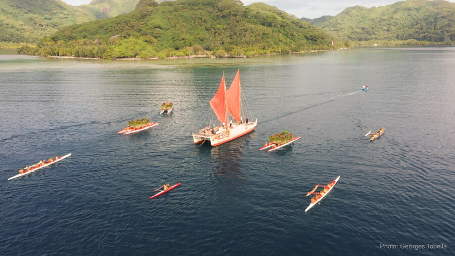 Hōkūleʻa Arrives At Marae Taputapuātea, Center of Polynesian Triangle