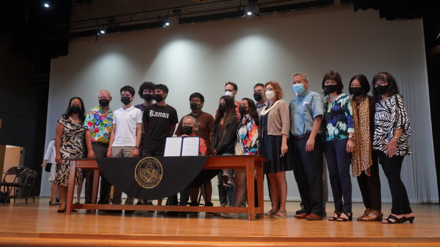 New Bill Signed To Protect Hawaiʻi Student Journalists